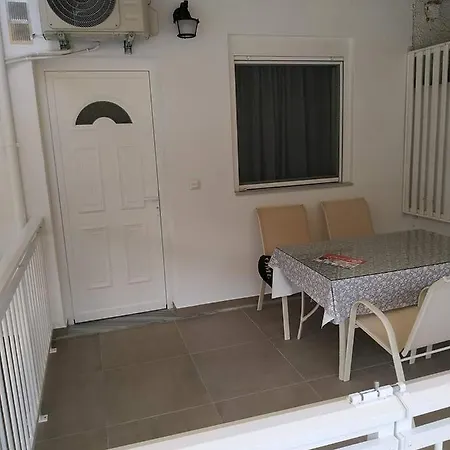 Apartment Christin Nei