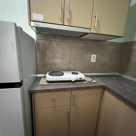 Christin Nei * Néoi Póroi